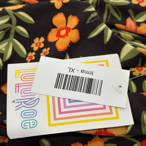 New LuLaRoe XL “Irma” Black Tunic with Orange and Yellow Floral Pattern 225 - Picture 11 of 11